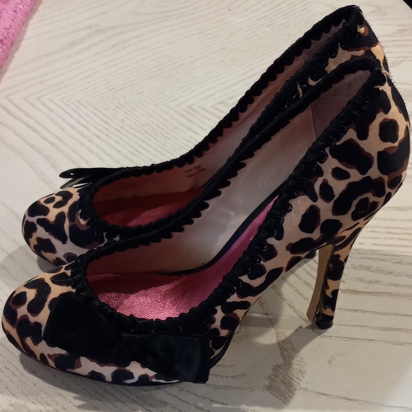 Betsey Johnson Shoes - Betsey shoes